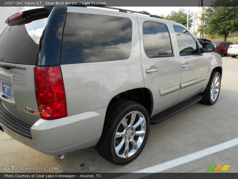 Silver Birch Metallic / Light Titanium 2007 GMC Yukon SLT