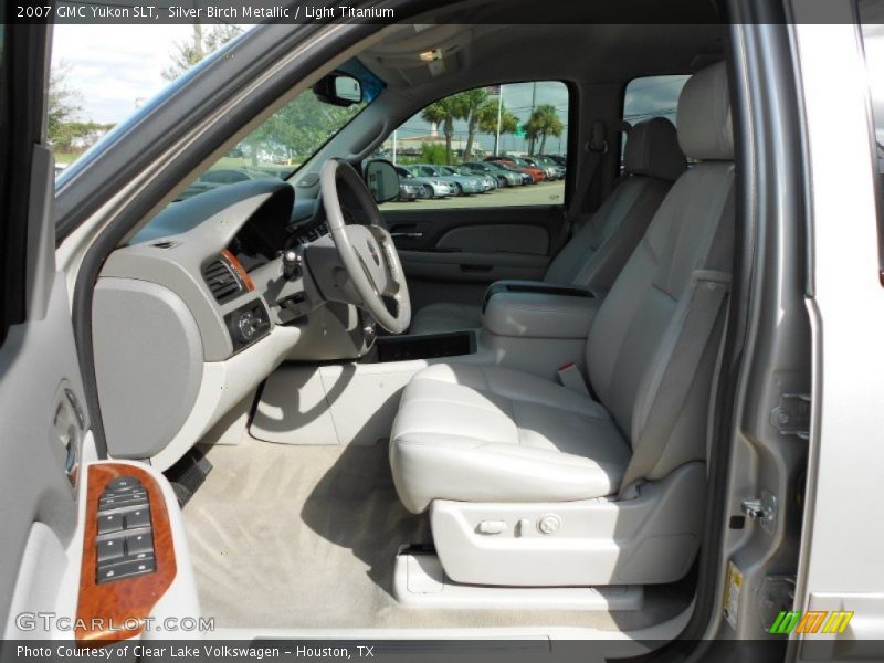  2007 Yukon SLT Light Titanium Interior