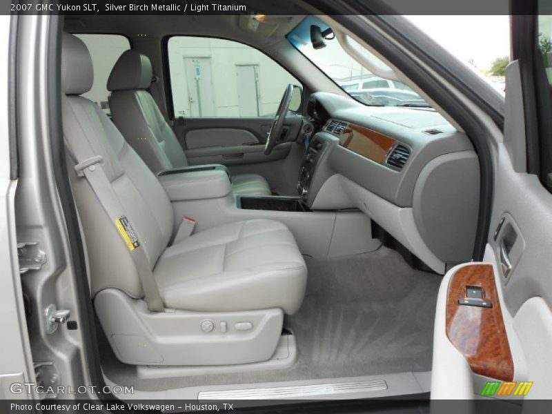 Silver Birch Metallic / Light Titanium 2007 GMC Yukon SLT