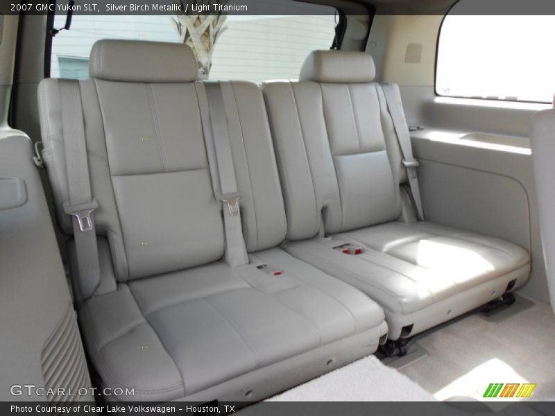  2007 Yukon SLT Light Titanium Interior