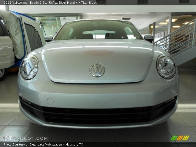Reflex Silver Metallic / Titan Black 2012 Volkswagen Beetle 2.5L