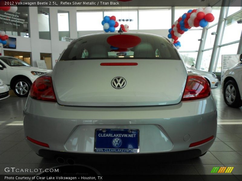 Reflex Silver Metallic / Titan Black 2012 Volkswagen Beetle 2.5L