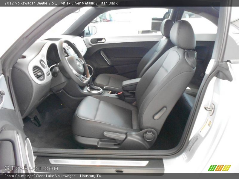  2012 Beetle 2.5L Titan Black Interior