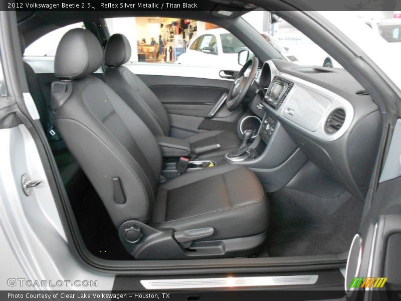  2012 Beetle 2.5L Titan Black Interior