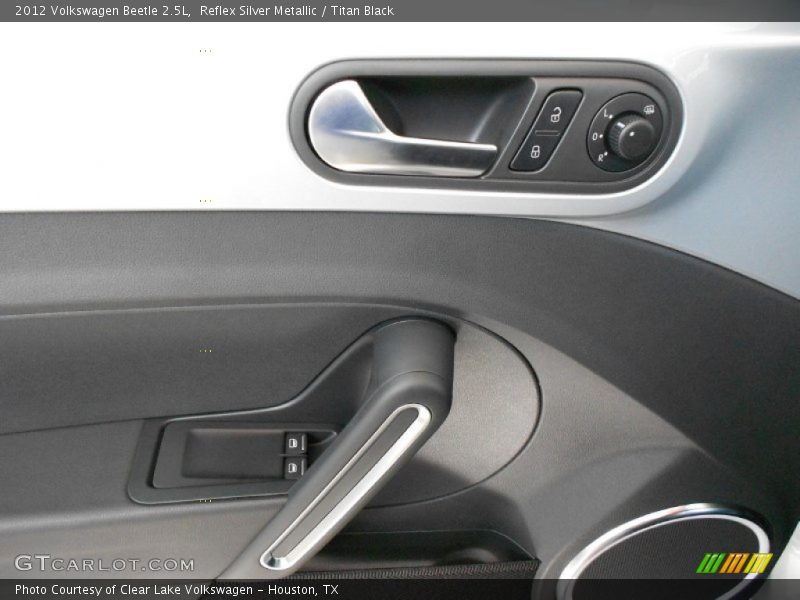 Reflex Silver Metallic / Titan Black 2012 Volkswagen Beetle 2.5L