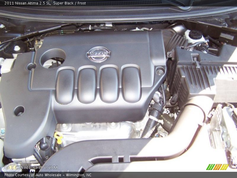 Super Black / Frost 2011 Nissan Altima 2.5 SL
