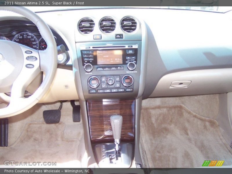 Super Black / Frost 2011 Nissan Altima 2.5 SL