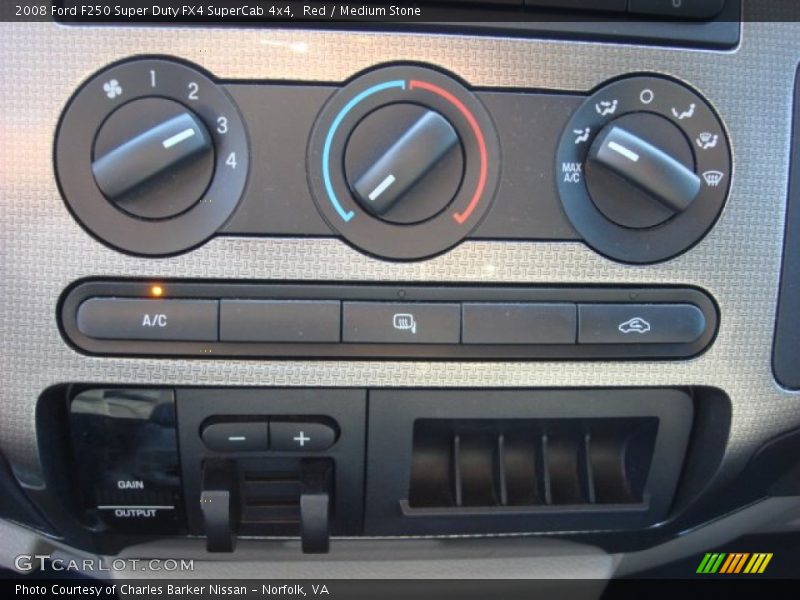 Controls of 2008 F250 Super Duty FX4 SuperCab 4x4