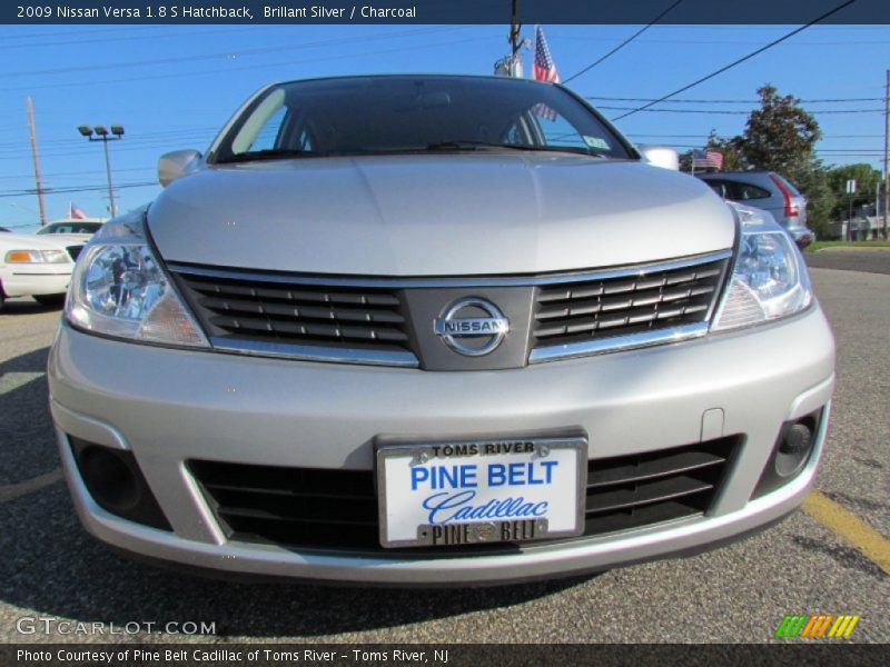 Brillant Silver / Charcoal 2009 Nissan Versa 1.8 S Hatchback