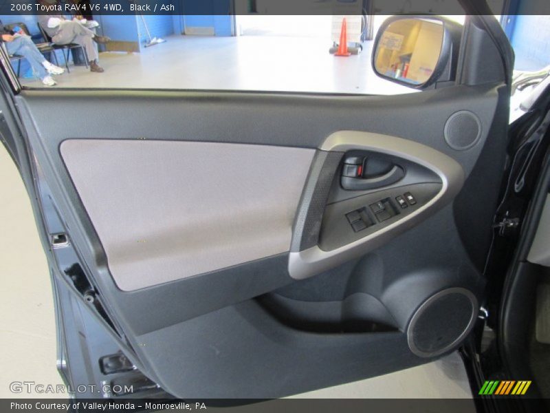 Black / Ash 2006 Toyota RAV4 V6 4WD