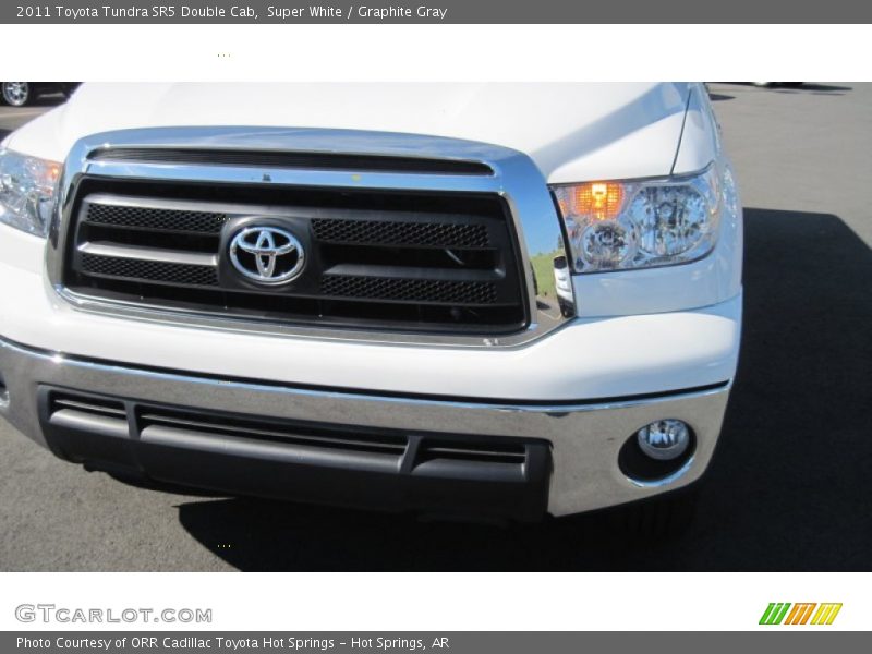 Super White / Graphite Gray 2011 Toyota Tundra SR5 Double Cab