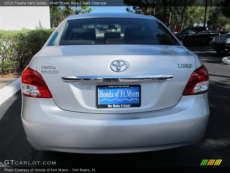 Silver Streak Mica / Dark Charcoal 2010 Toyota Yaris Sedan