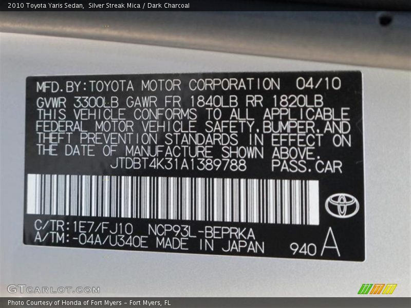 Silver Streak Mica / Dark Charcoal 2010 Toyota Yaris Sedan