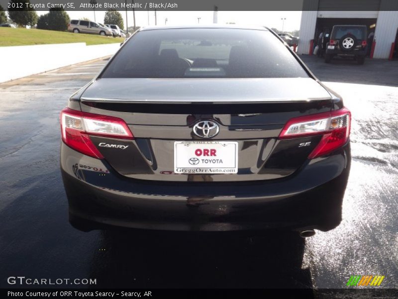 Attitude Black Metallic / Black/Ash 2012 Toyota Camry SE