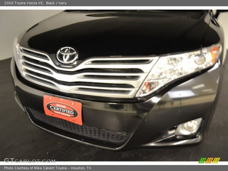 Black / Ivory 2009 Toyota Venza V6