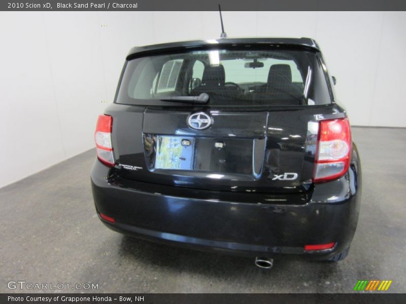 Black Sand Pearl / Charcoal 2010 Scion xD