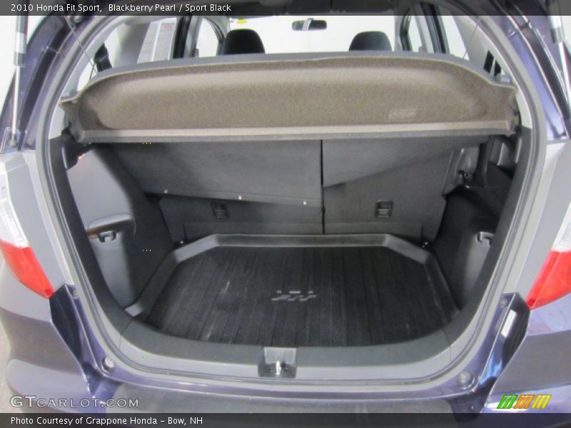  2010 Fit Sport Trunk