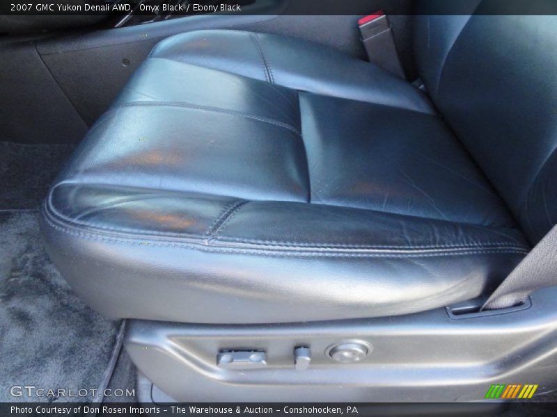 Onyx Black / Ebony Black 2007 GMC Yukon Denali AWD