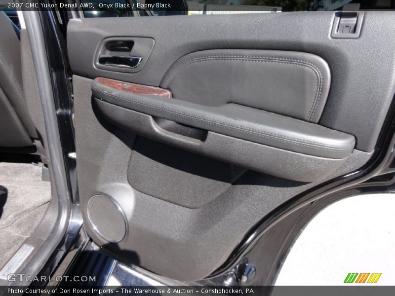 Onyx Black / Ebony Black 2007 GMC Yukon Denali AWD