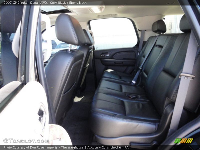 Onyx Black / Ebony Black 2007 GMC Yukon Denali AWD