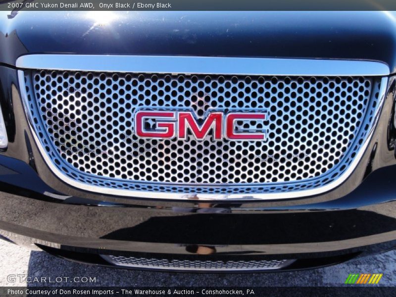 Onyx Black / Ebony Black 2007 GMC Yukon Denali AWD
