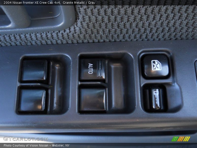 Granite Metallic / Gray 2004 Nissan Frontier XE Crew Cab 4x4