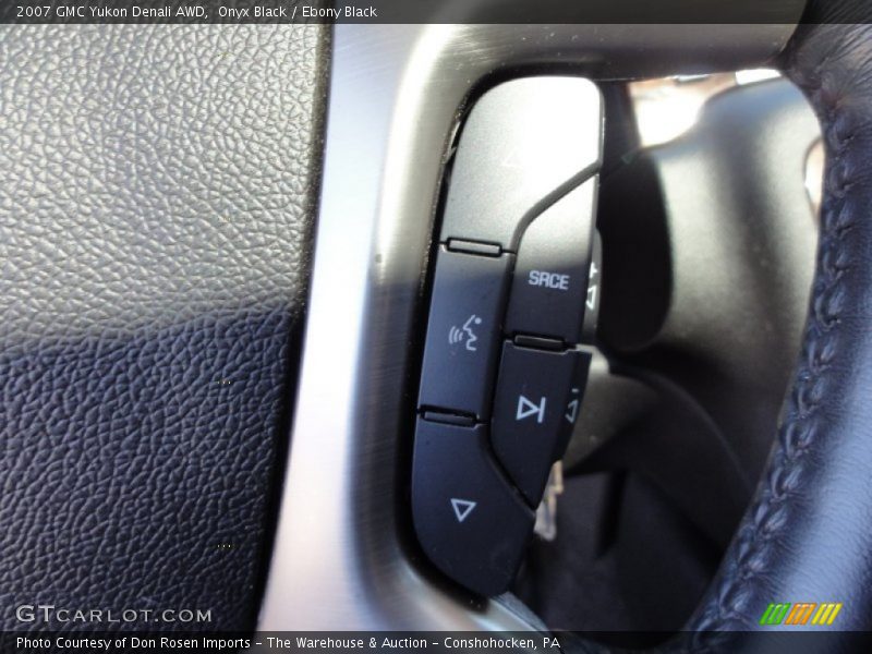 Onyx Black / Ebony Black 2007 GMC Yukon Denali AWD