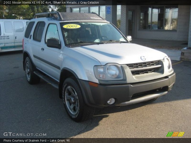 Silver Ice Metallic / Gray Celadon 2002 Nissan Xterra XE V6 SC 4x4