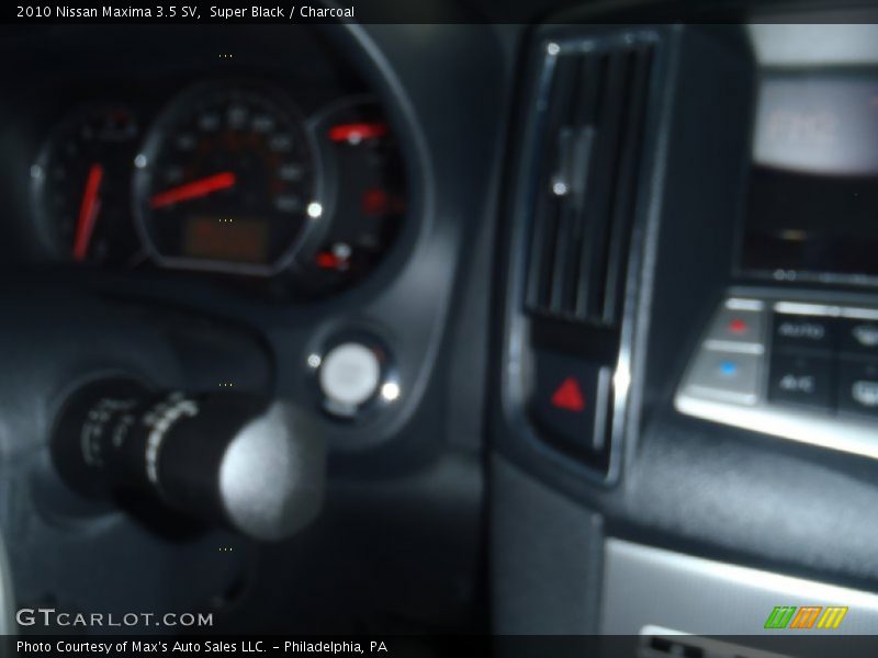 Super Black / Charcoal 2010 Nissan Maxima 3.5 SV