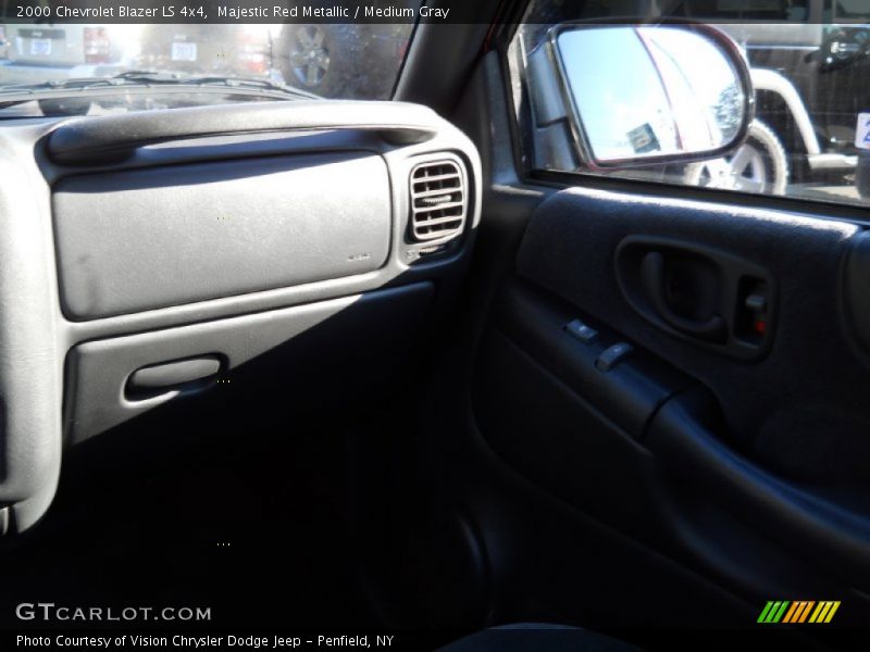 Majestic Red Metallic / Medium Gray 2000 Chevrolet Blazer LS 4x4