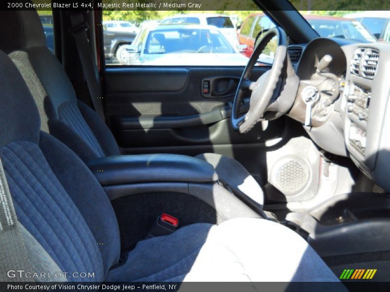 Majestic Red Metallic / Medium Gray 2000 Chevrolet Blazer LS 4x4
