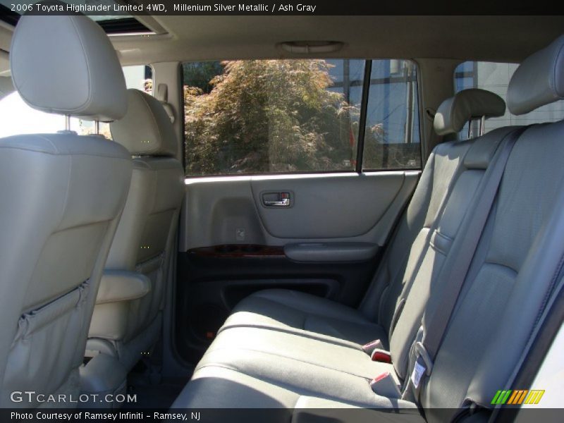 Millenium Silver Metallic / Ash Gray 2006 Toyota Highlander Limited 4WD