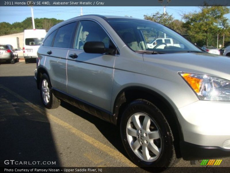 Alabaster Silver Metallic / Gray 2011 Honda CR-V SE 4WD