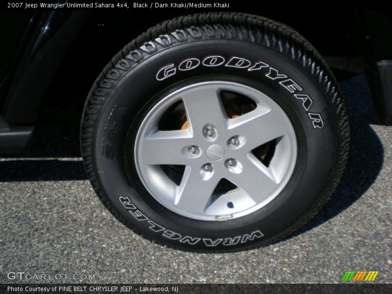 Black / Dark Khaki/Medium Khaki 2007 Jeep Wrangler Unlimited Sahara 4x4
