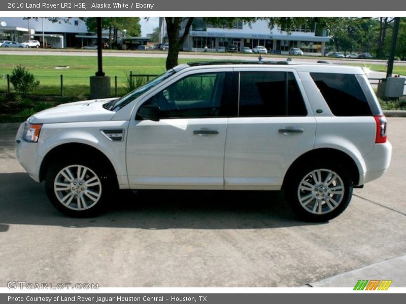 Alaska White / Ebony 2010 Land Rover LR2 HSE