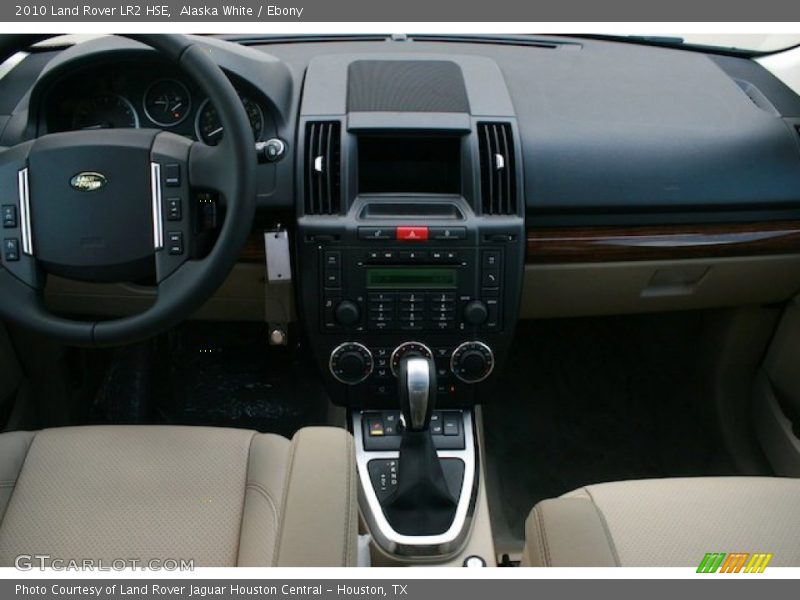 Alaska White / Ebony 2010 Land Rover LR2 HSE