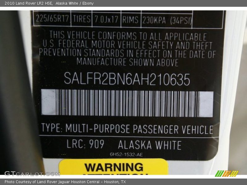 Alaska White / Ebony 2010 Land Rover LR2 HSE