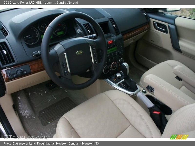 Ipanema Sand / Almond 2010 Land Rover LR2 HSE