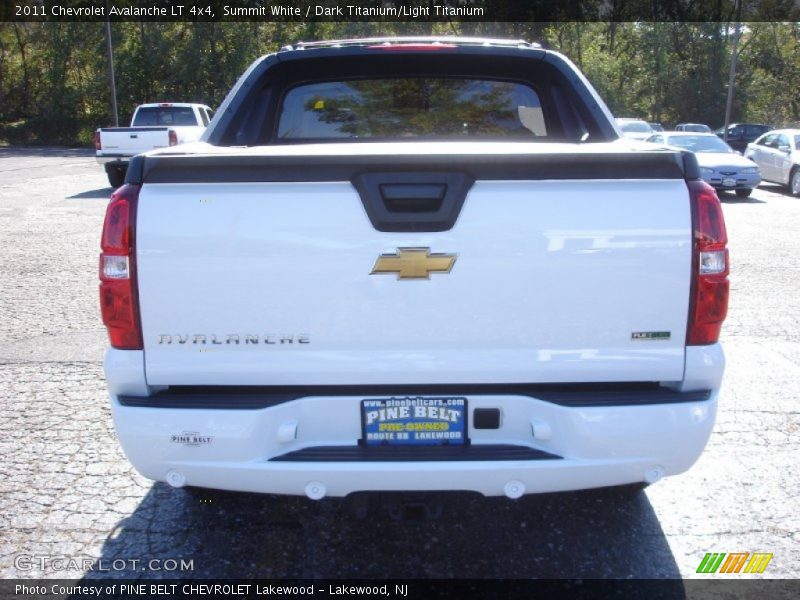 Summit White / Dark Titanium/Light Titanium 2011 Chevrolet Avalanche LT 4x4