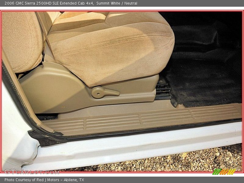 Summit White / Neutral 2006 GMC Sierra 2500HD SLE Extended Cab 4x4