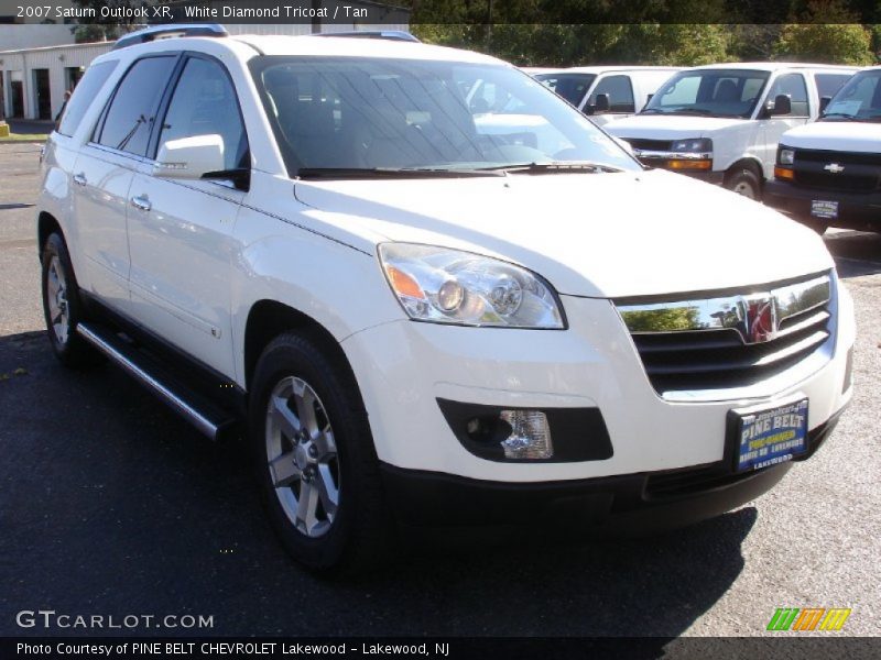 White Diamond Tricoat / Tan 2007 Saturn Outlook XR