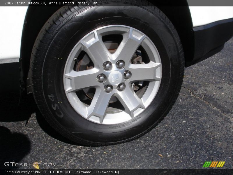 White Diamond Tricoat / Tan 2007 Saturn Outlook XR