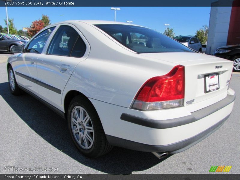 White / Graphite 2003 Volvo S60 2.4T