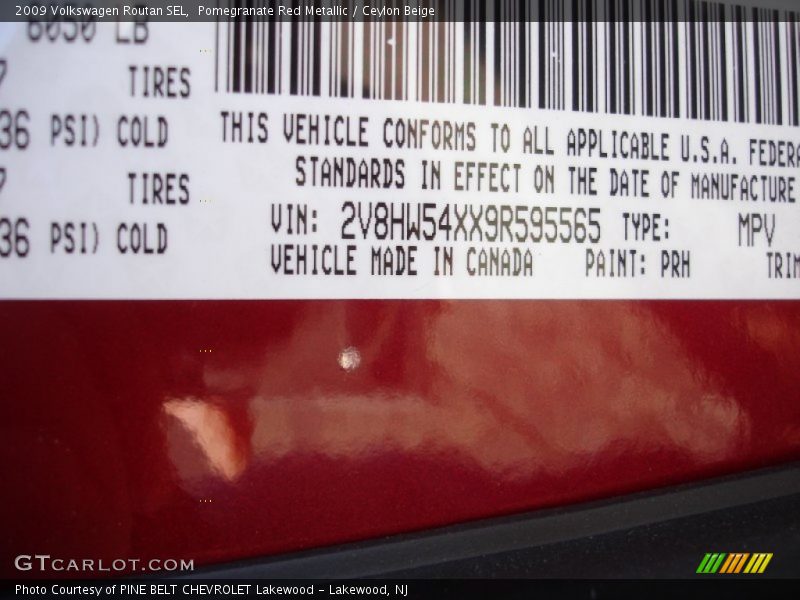 Pomegranate Red Metallic / Ceylon Beige 2009 Volkswagen Routan SEL