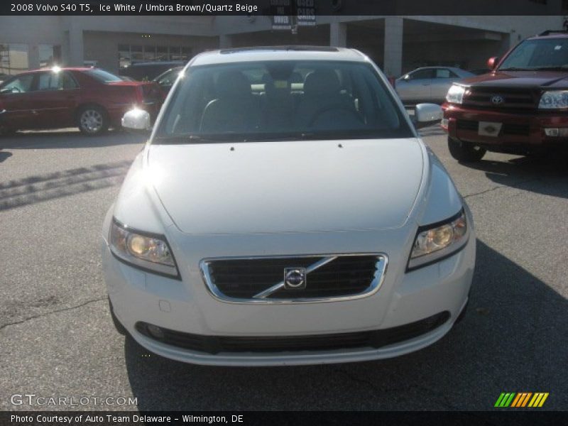 Ice White / Umbra Brown/Quartz Beige 2008 Volvo S40 T5