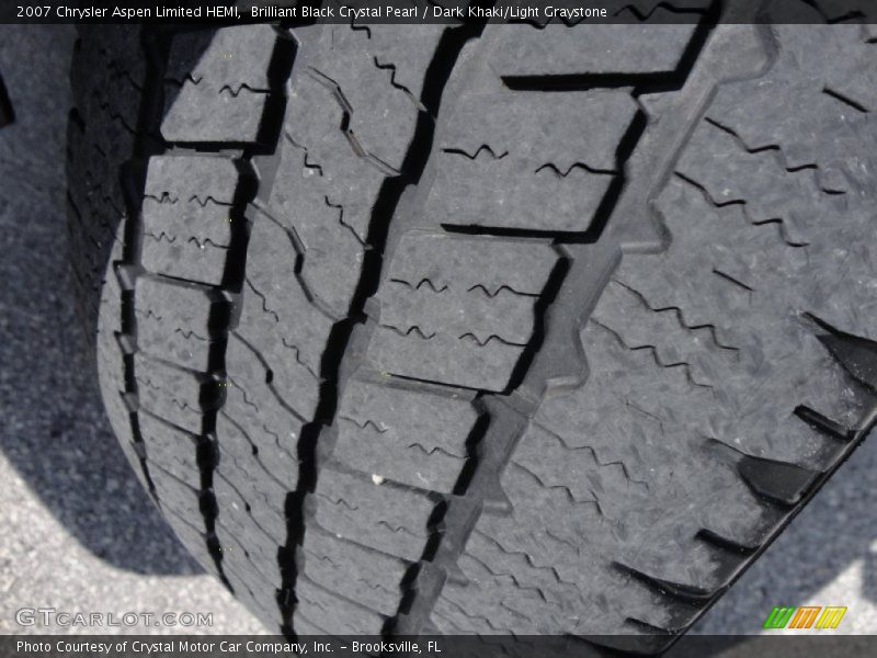 Brilliant Black Crystal Pearl / Dark Khaki/Light Graystone 2007 Chrysler Aspen Limited HEMI
