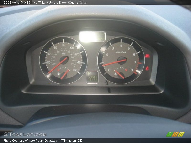 Ice White / Umbra Brown/Quartz Beige 2008 Volvo S40 T5