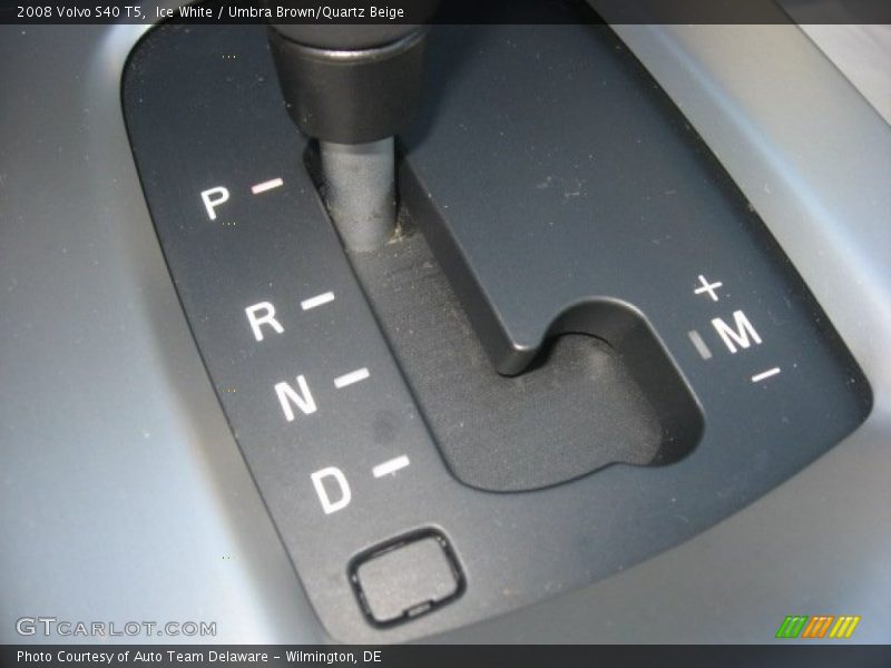 Ice White / Umbra Brown/Quartz Beige 2008 Volvo S40 T5