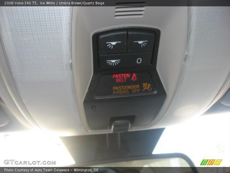 Ice White / Umbra Brown/Quartz Beige 2008 Volvo S40 T5