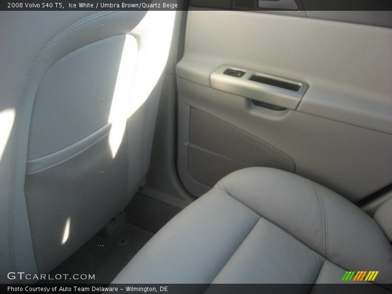 Ice White / Umbra Brown/Quartz Beige 2008 Volvo S40 T5